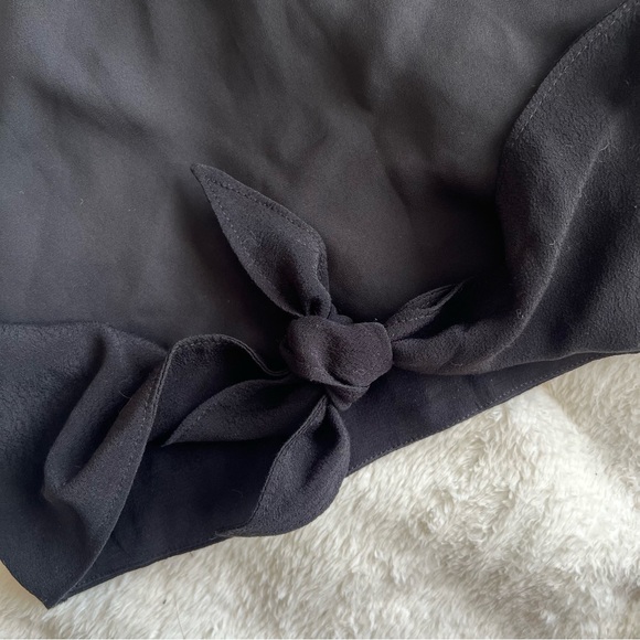 Sunday Best halter top - Picture 2 of 5